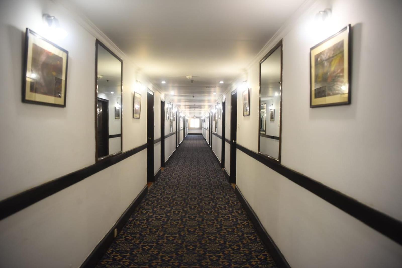 Mehran Hotel Karachi Bagian luar foto