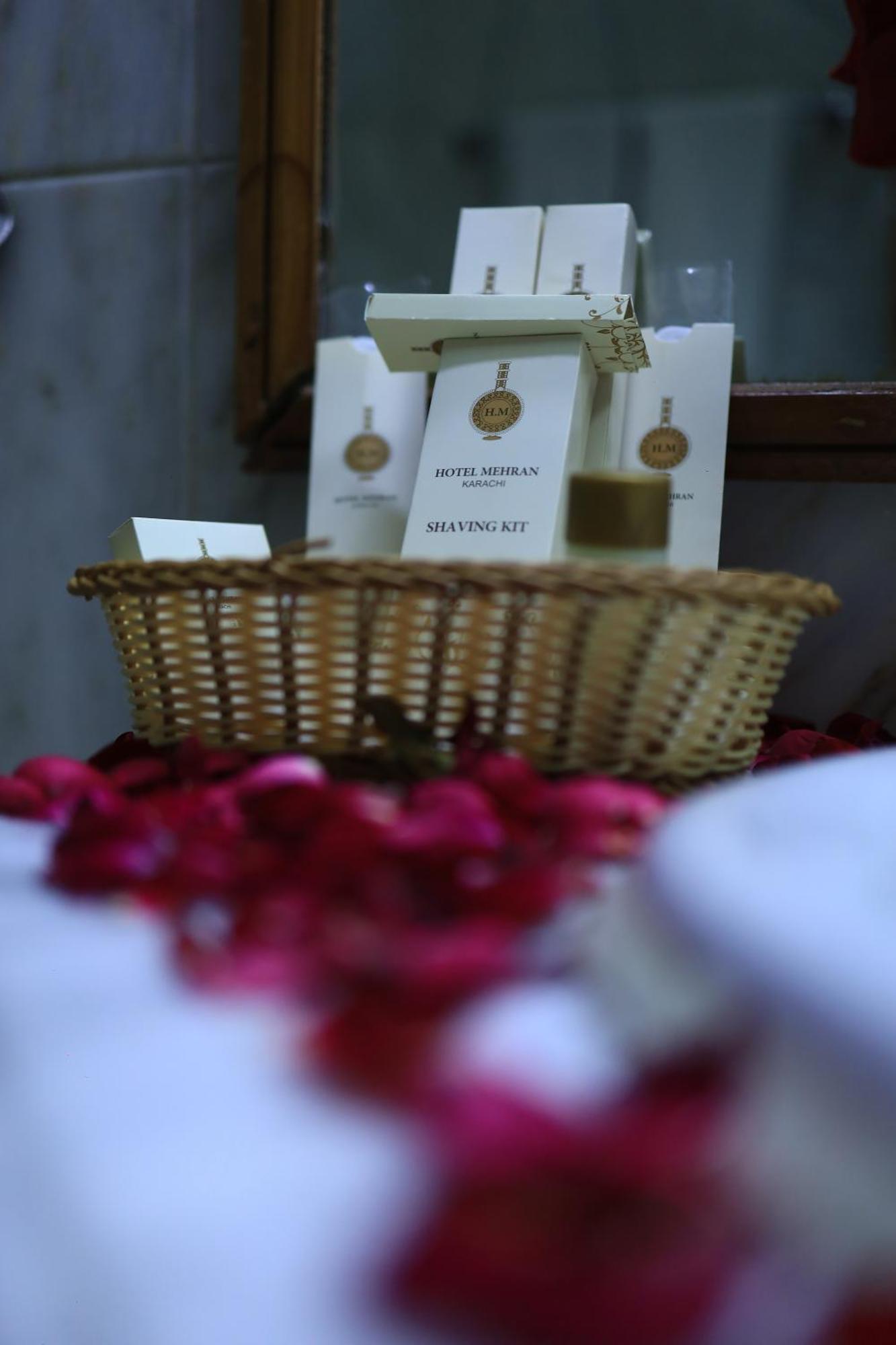 Mehran Hotel Karachi Bagian luar foto