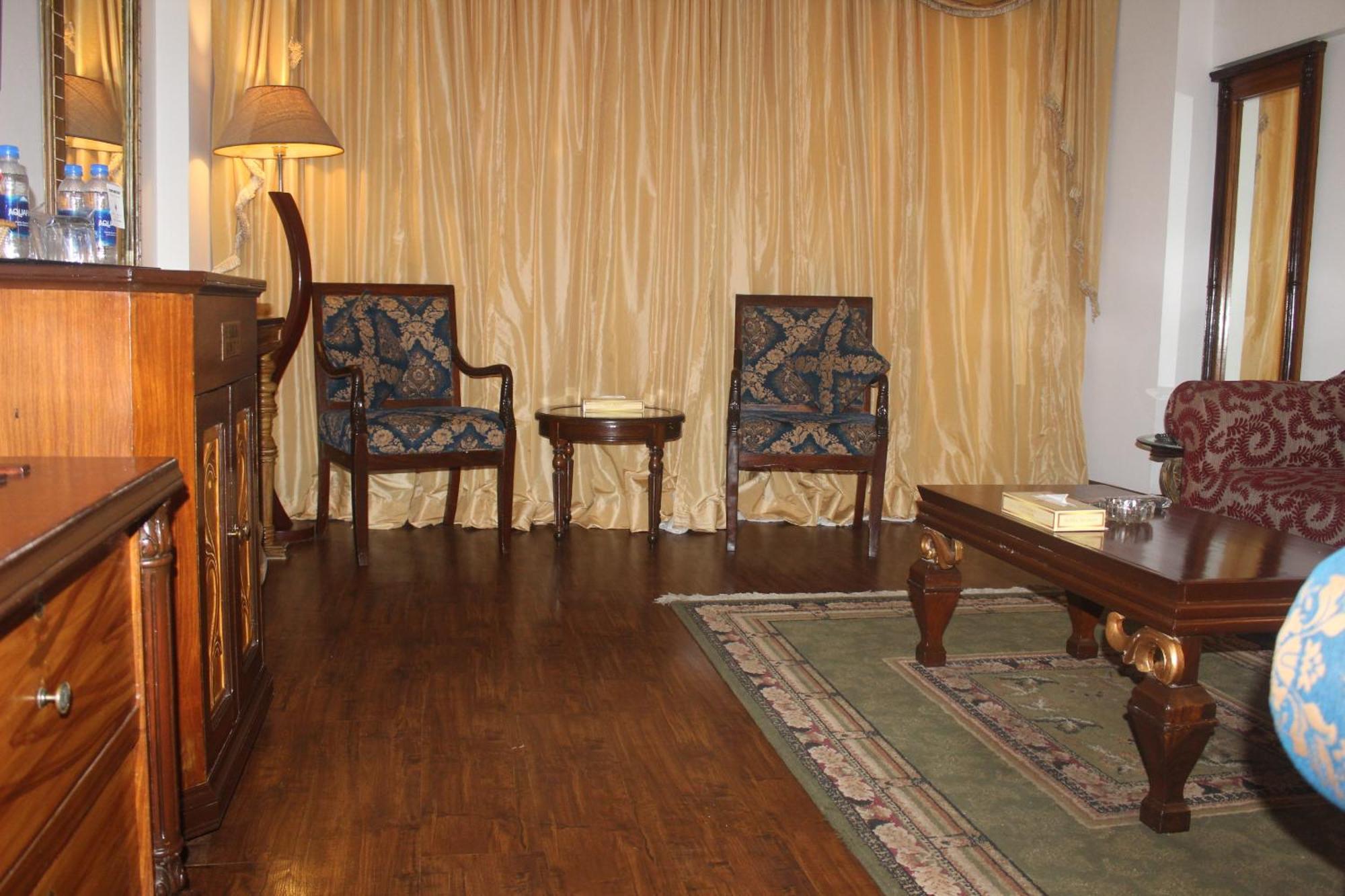 Mehran Hotel Karachi Bagian luar foto