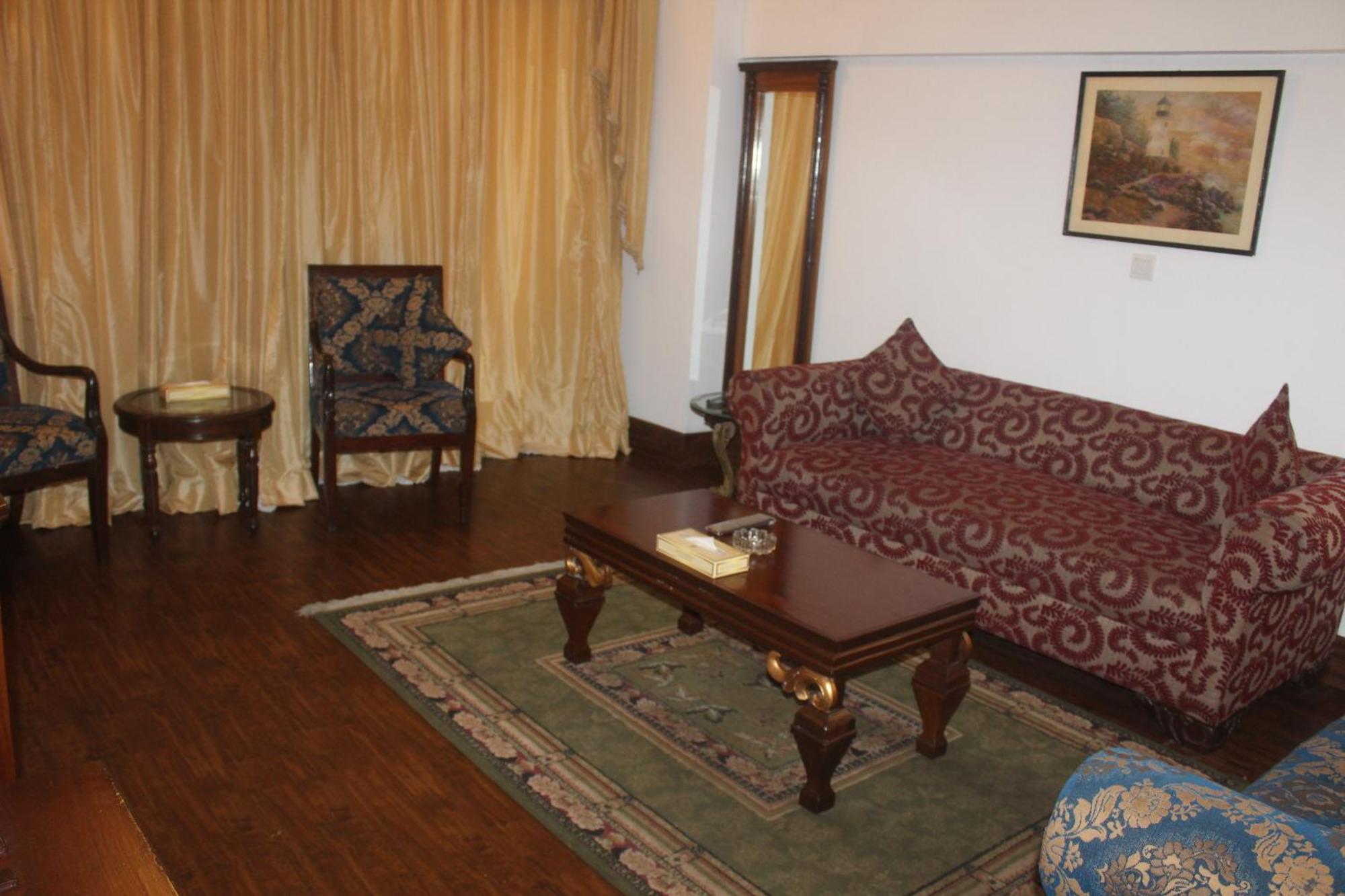 Mehran Hotel Karachi Bagian luar foto