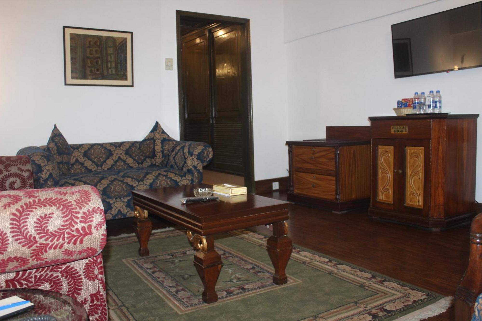 Mehran Hotel Karachi Bagian luar foto