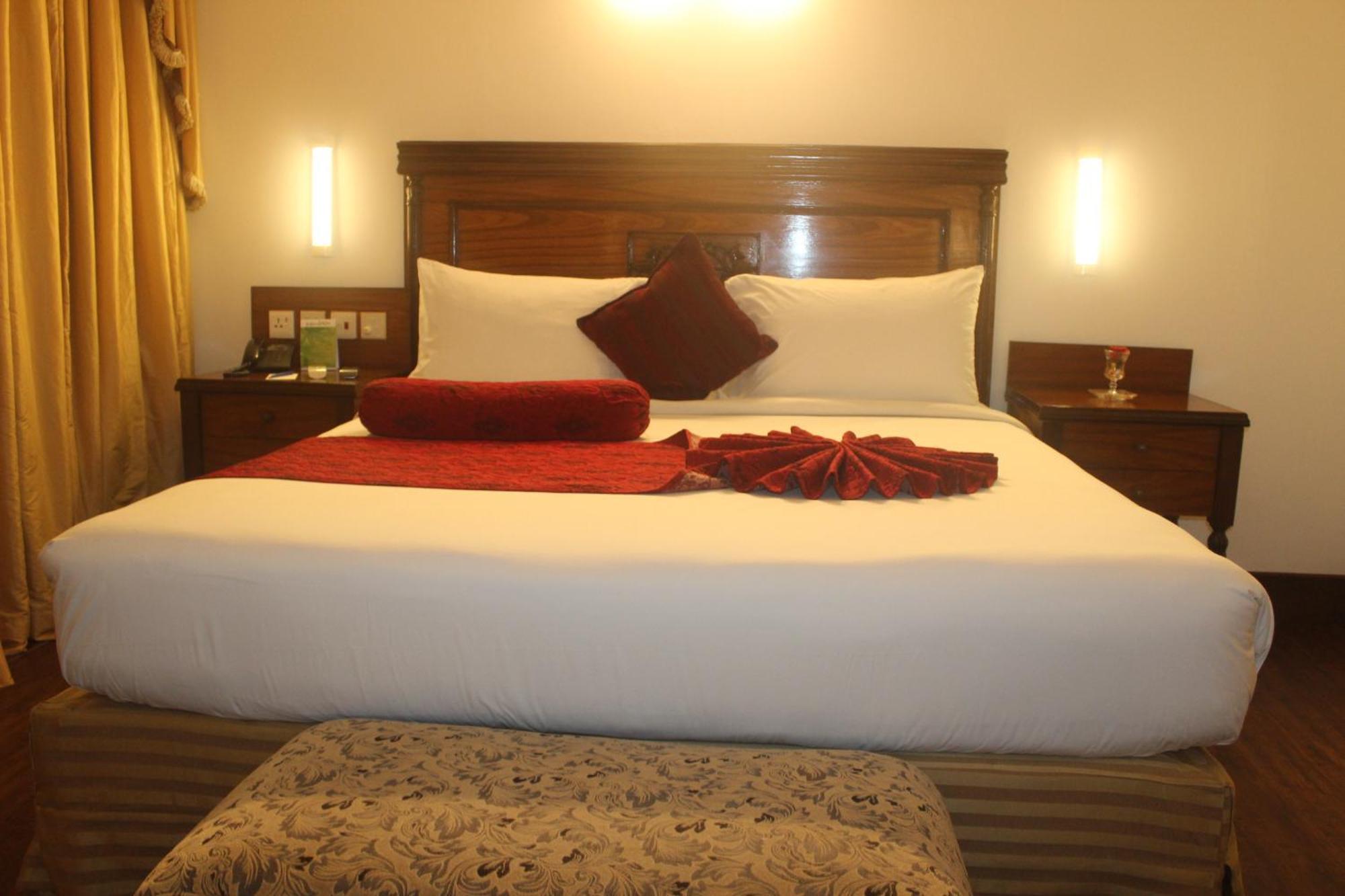 Mehran Hotel Karachi Bagian luar foto
