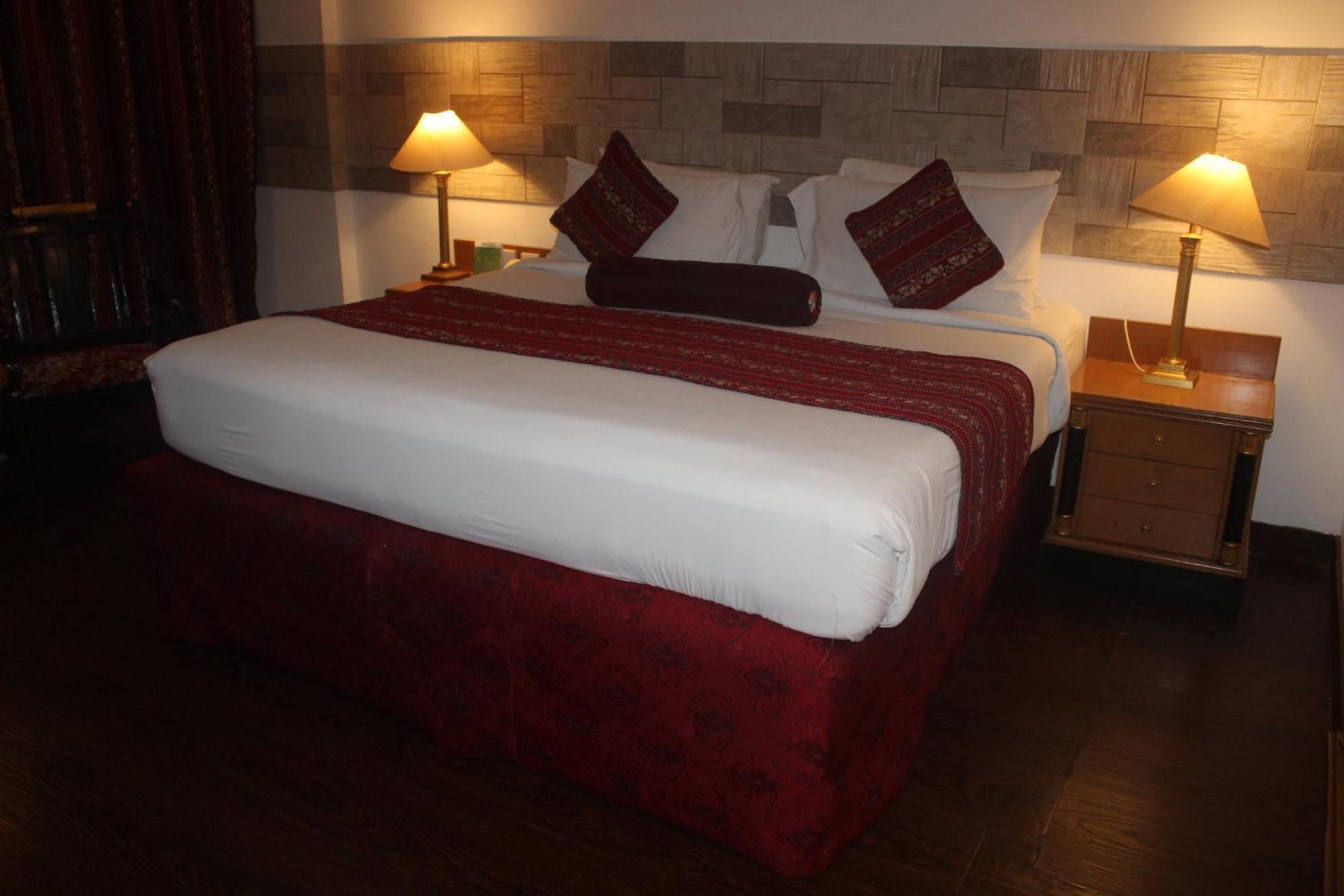 Mehran Hotel Karachi Bagian luar foto