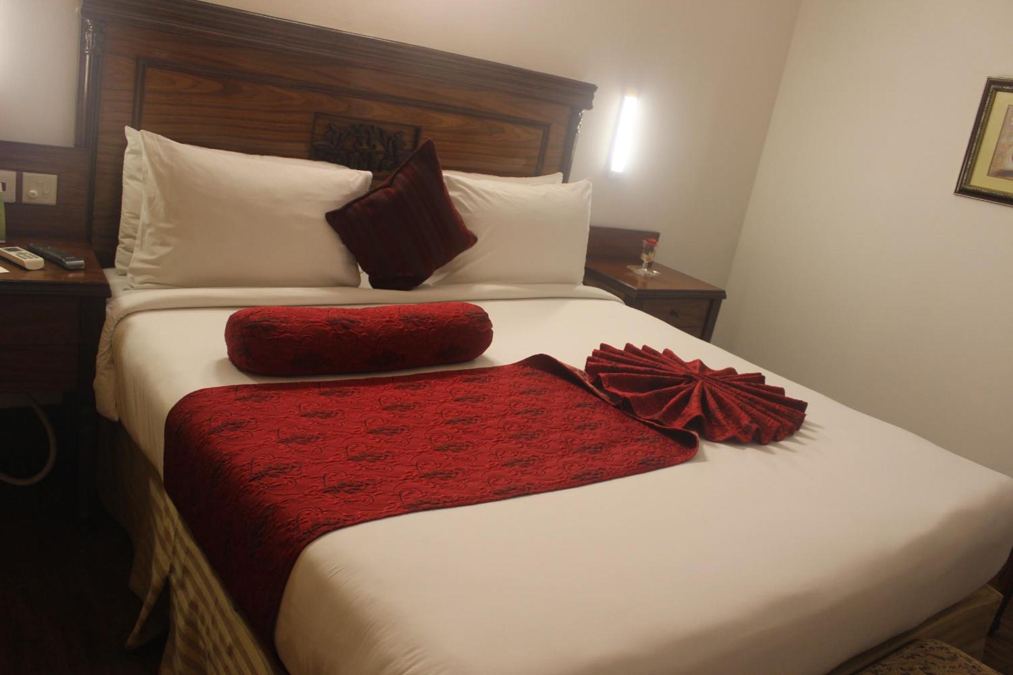 Mehran Hotel Karachi Bagian luar foto